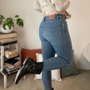 Levi’s 721 High Rise Skinny Jeans